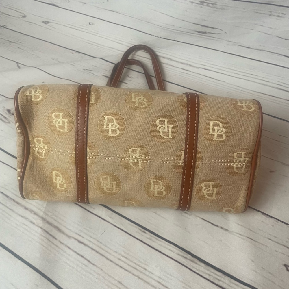 Vintage Dooney & Bourke Barrel Bag - Picture 4 of 11